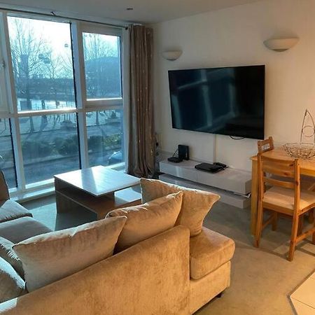 1 Bedroom Apartment Royal Docks London Ngoại thất bức ảnh